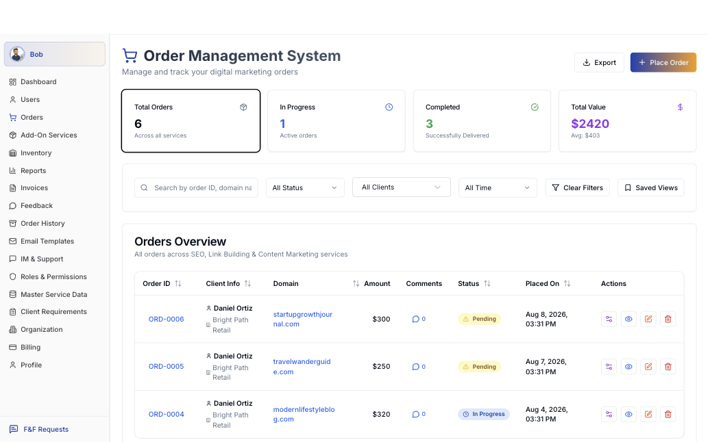 BuildLinks order management pipeline showing order status, client, domain, and amount